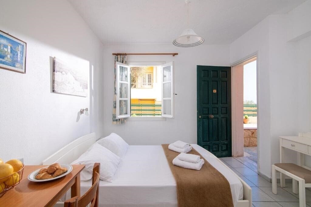 Фото Golden Valentin Apartments 3*