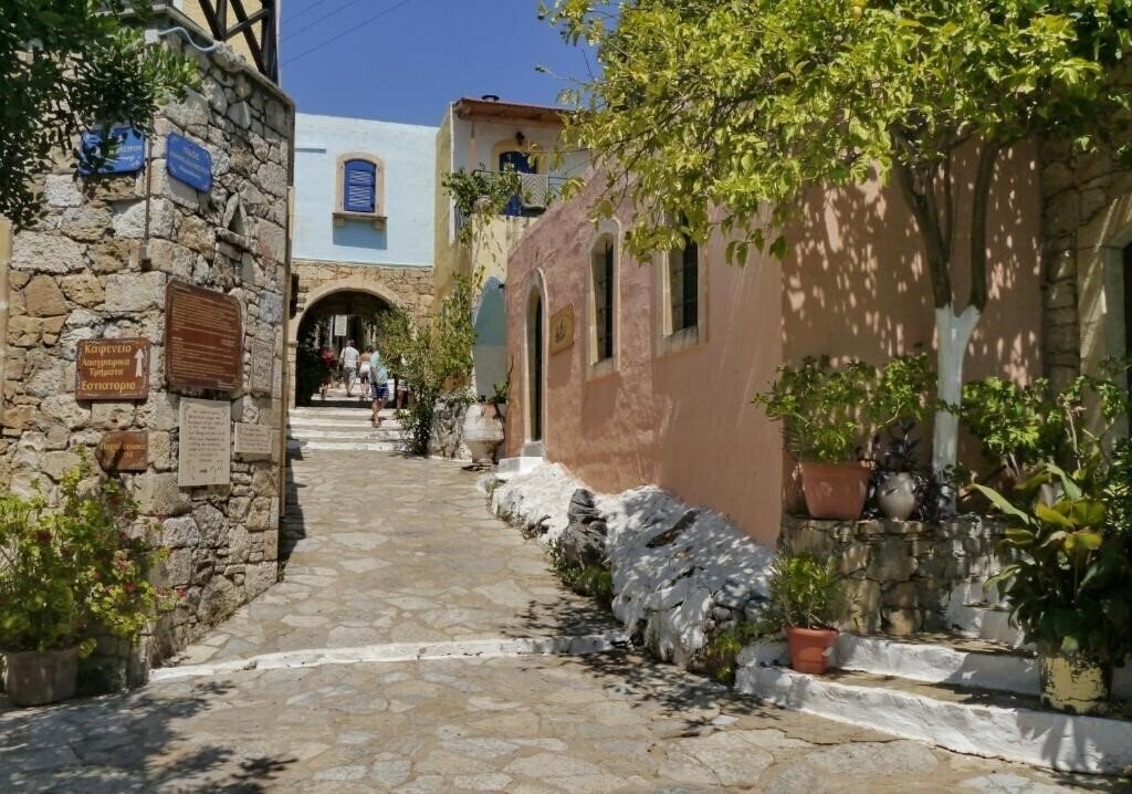 Фотография Arolithos Traditional Cretan Village 3*