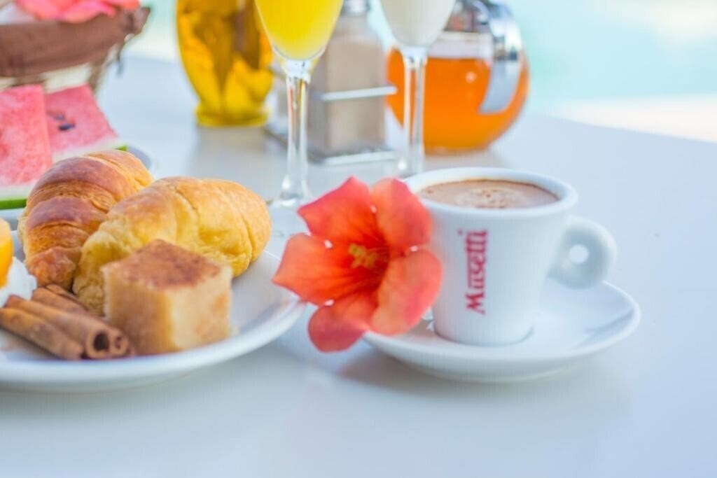 Фото Uncle George Studios & Apartments 2*