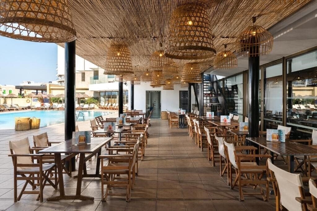 Blue Sky Beach Hotel 3* фотосуреті