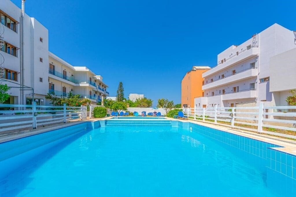 Athina Inn Apart Hotel 3* суреті