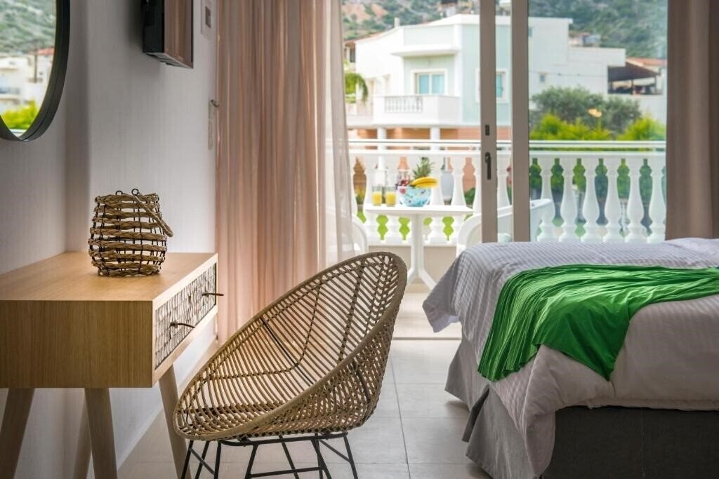 Фото Sarpidon Apartments 3*