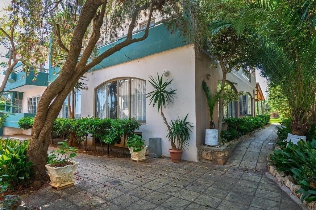 Отель Pantheon Hotel 4*