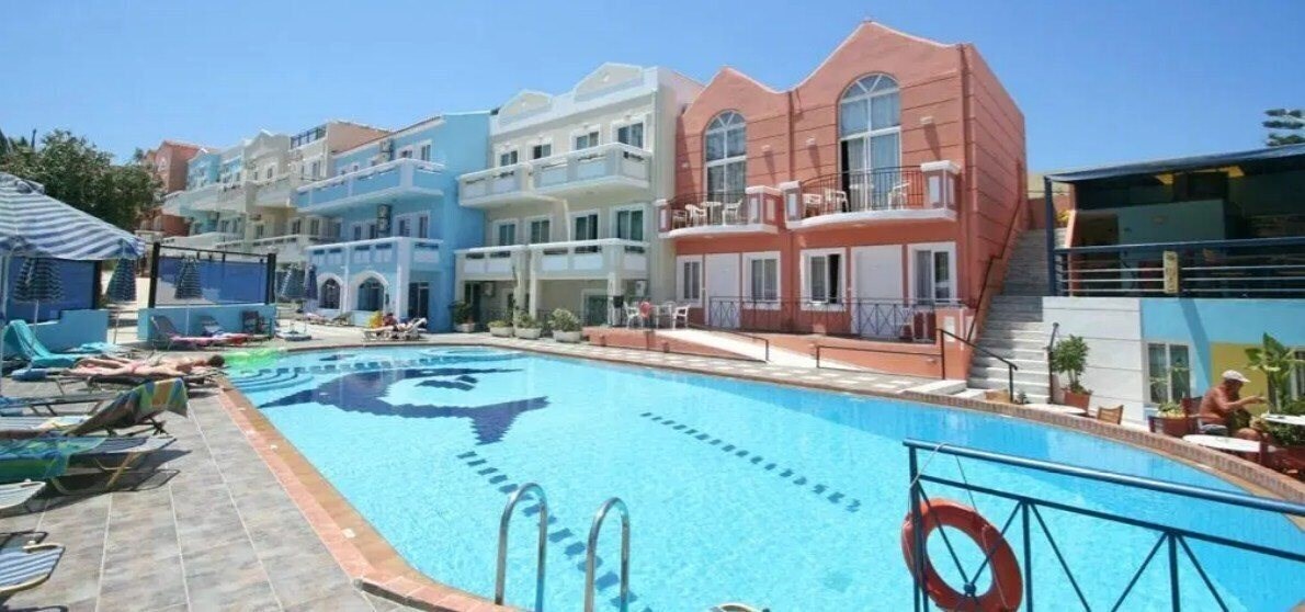 Отель Epis Hotel 3*