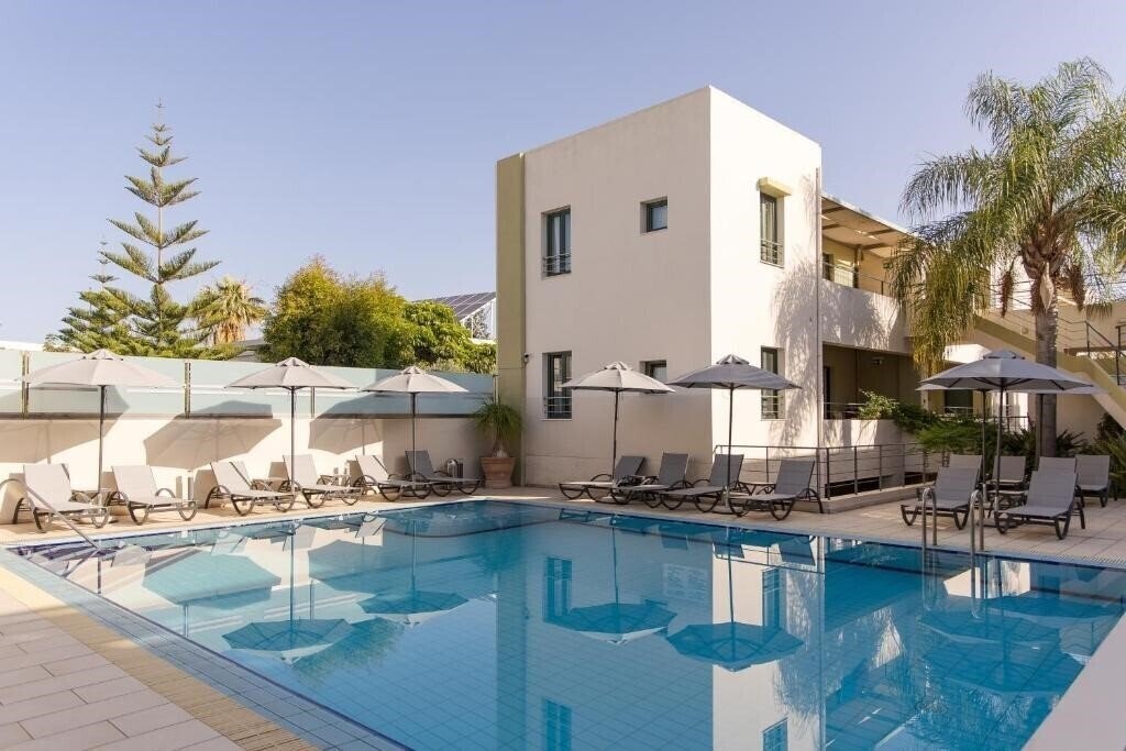 Athina Beach Hotel Chania 3* қонақ үйі