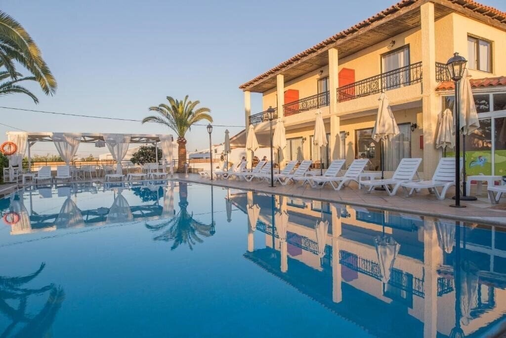 Отель Creta Aquamarine Hotel 3*