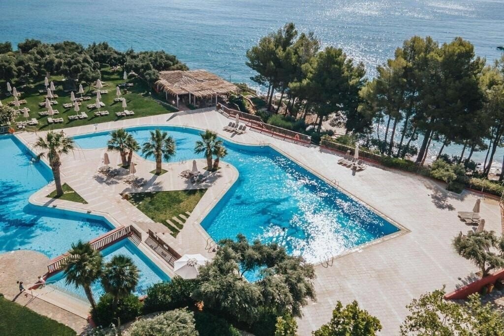 Candia Park Village 4* қонақ үйі