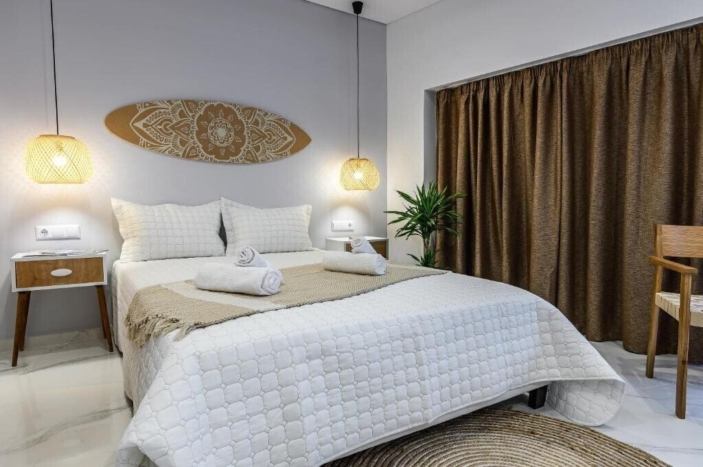 Отель Ammos Suites 3*