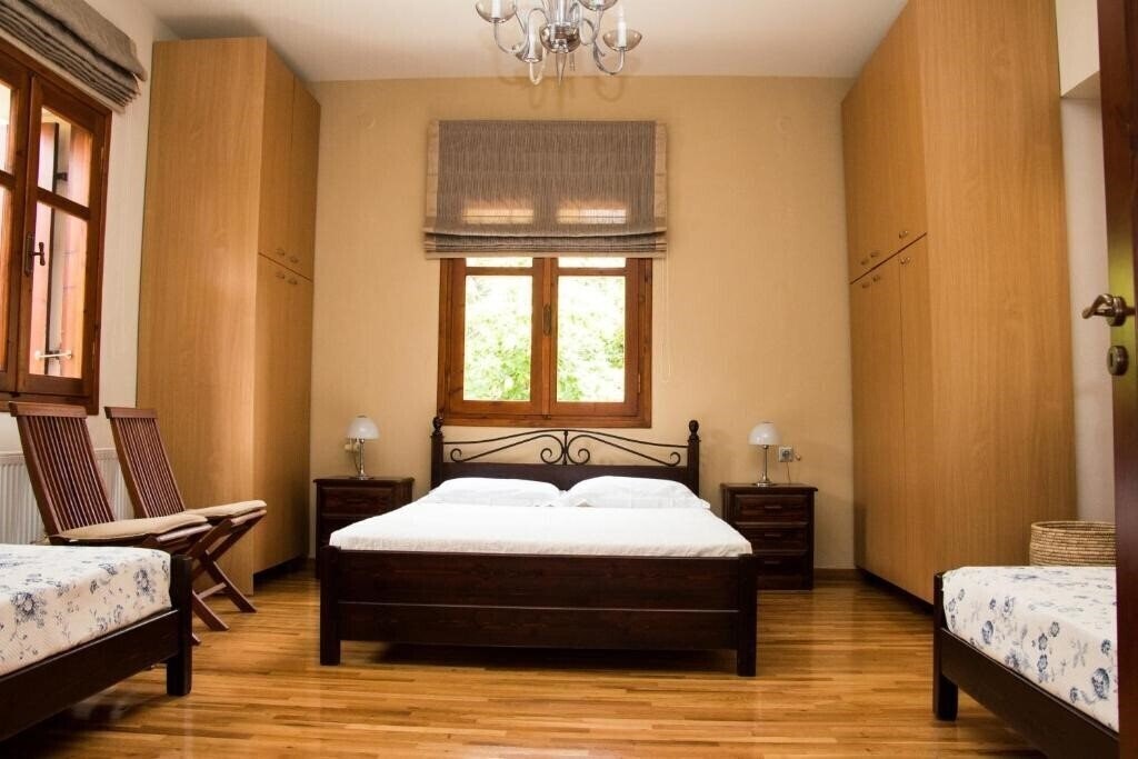 Фото Villa Vlatos 4*