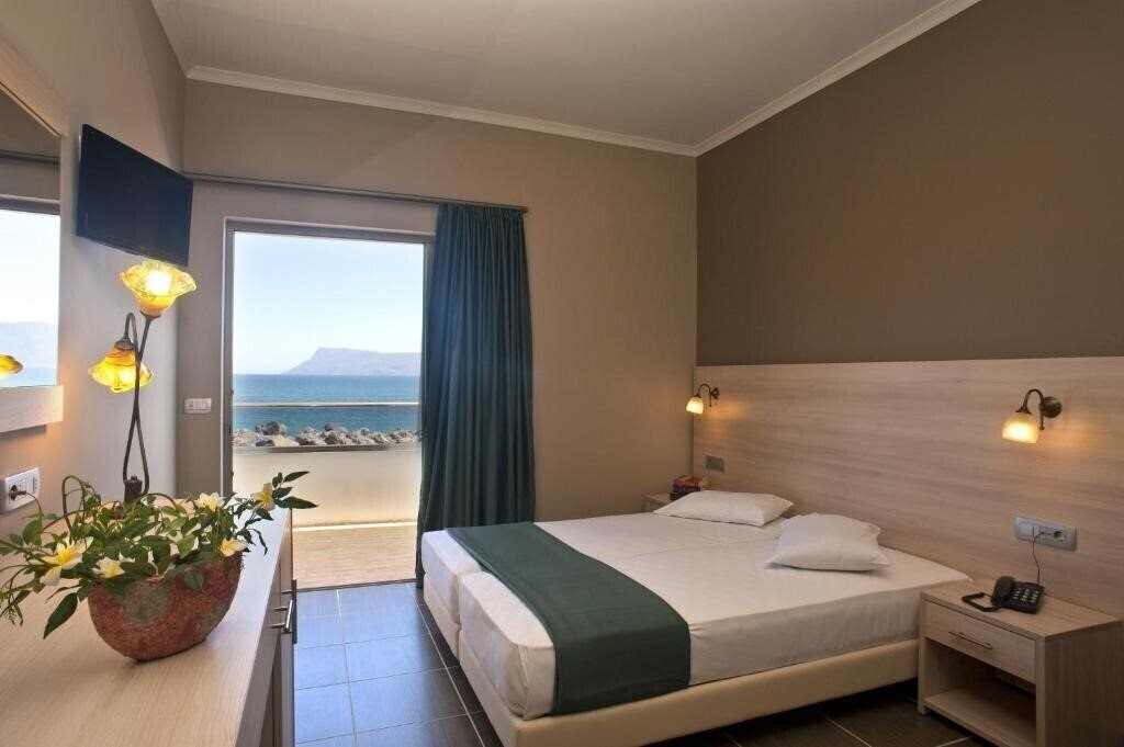 Фото Elena Beach Hotel 3*