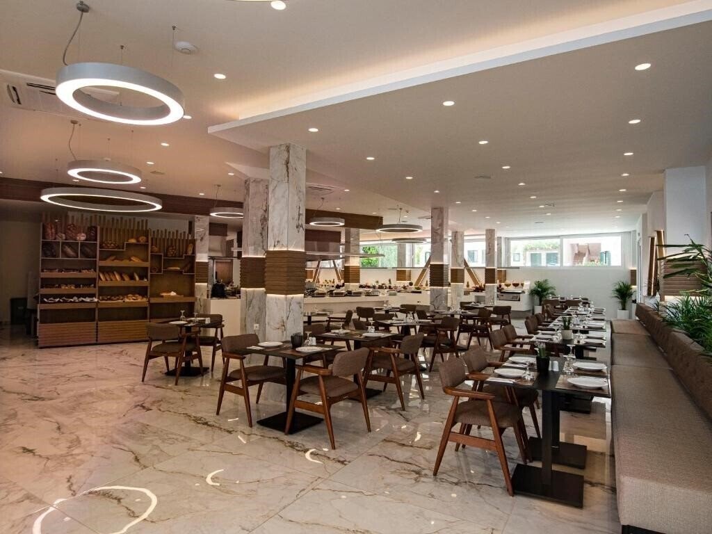 Elmi Suites 4* қонақ үйі