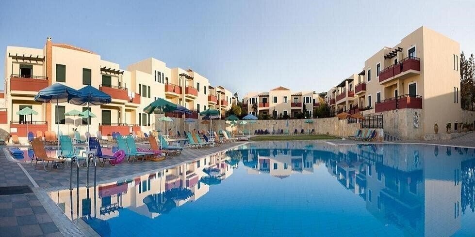 Kambos Village 4* қонақ үйі