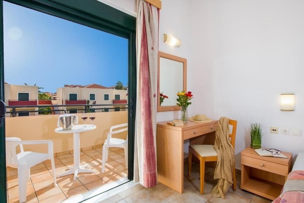 Kambos Village 4* суреті