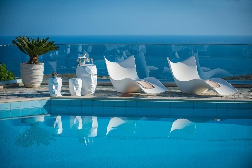 Изображение Happy Cretan Aparthotel 4*