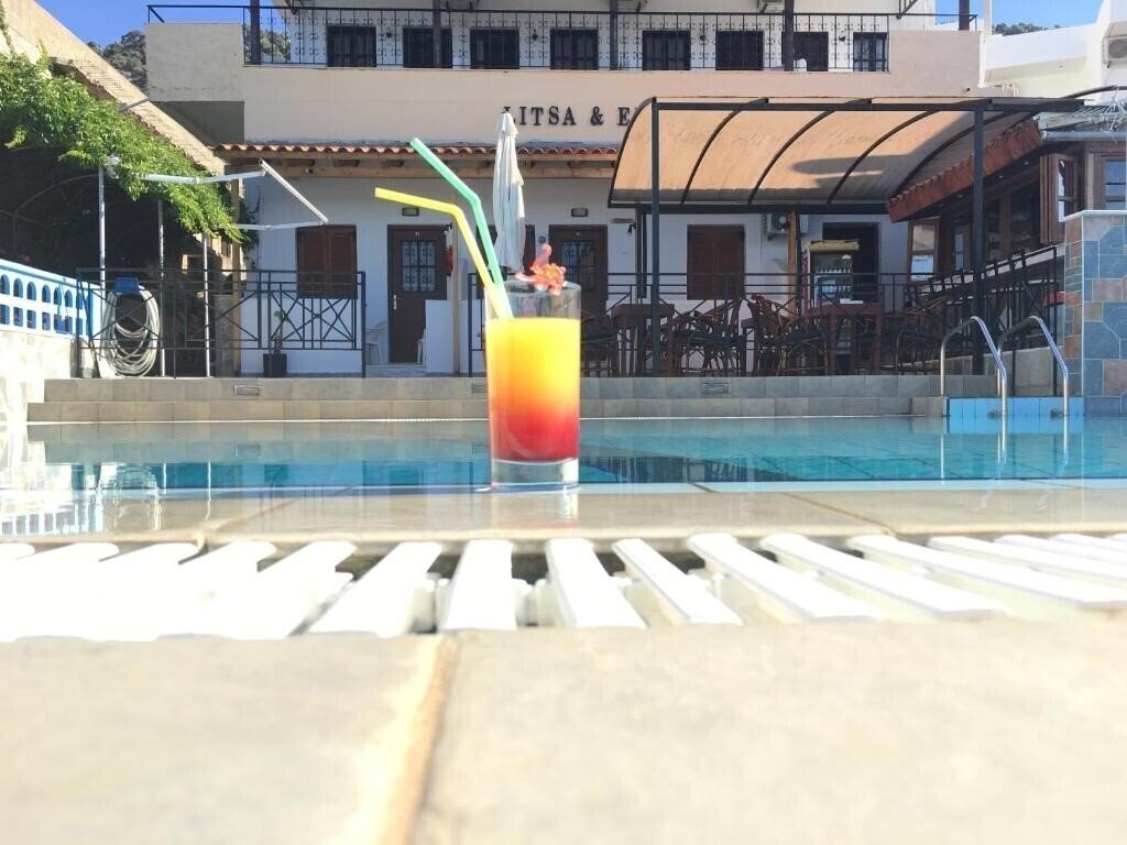 Отель Litsa Efi 3*