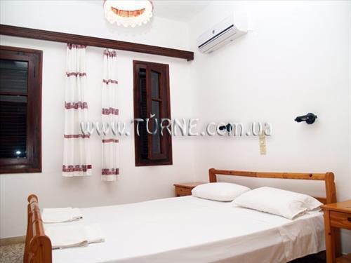 Dolphins Apartments 2* фотосуреті