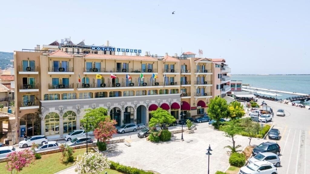 Отель Lefkas Hotel 3*