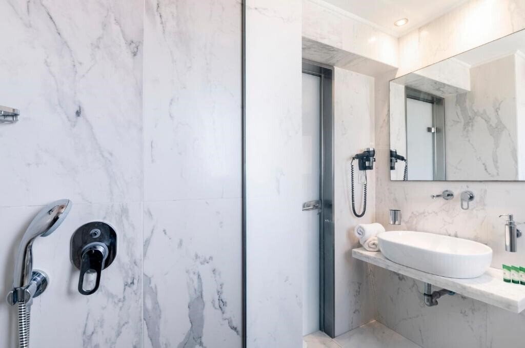 Фотография Lefkas Hotel 3*