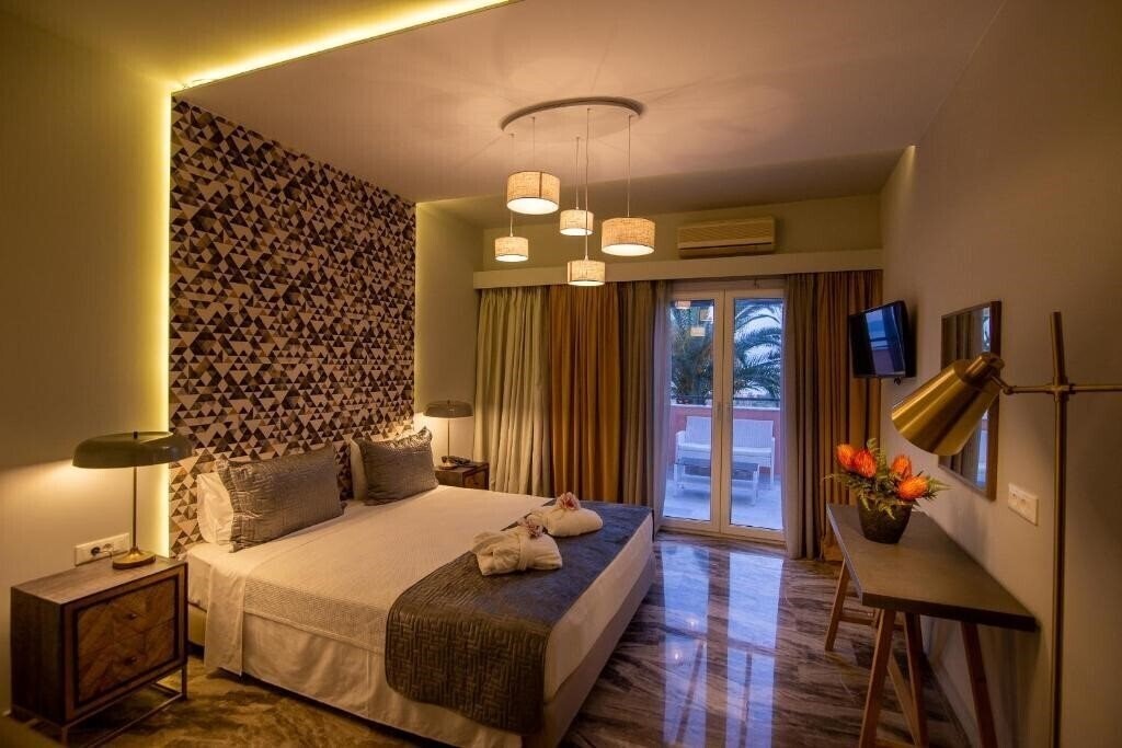 Отель Sunrise Resort Hotel 4*