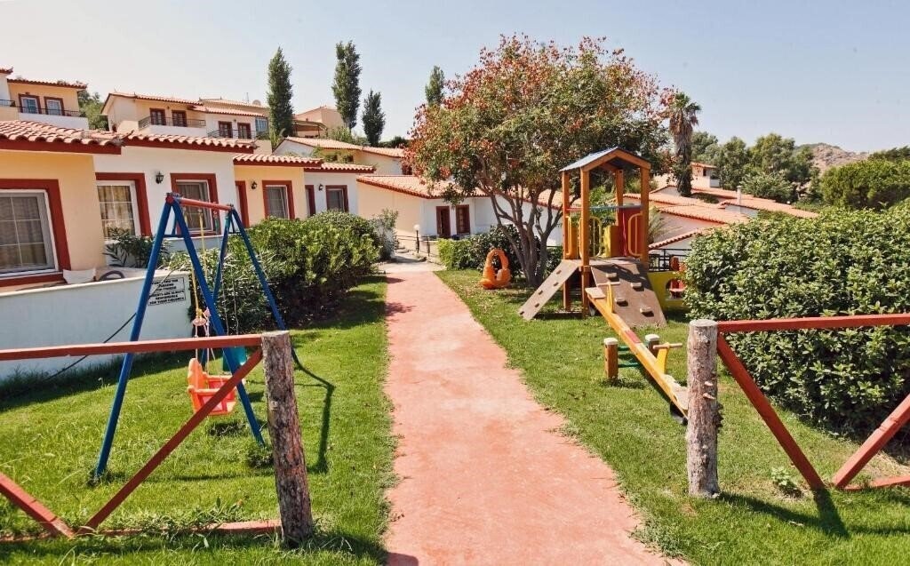 Фото Belvedere (Molivos) 4*