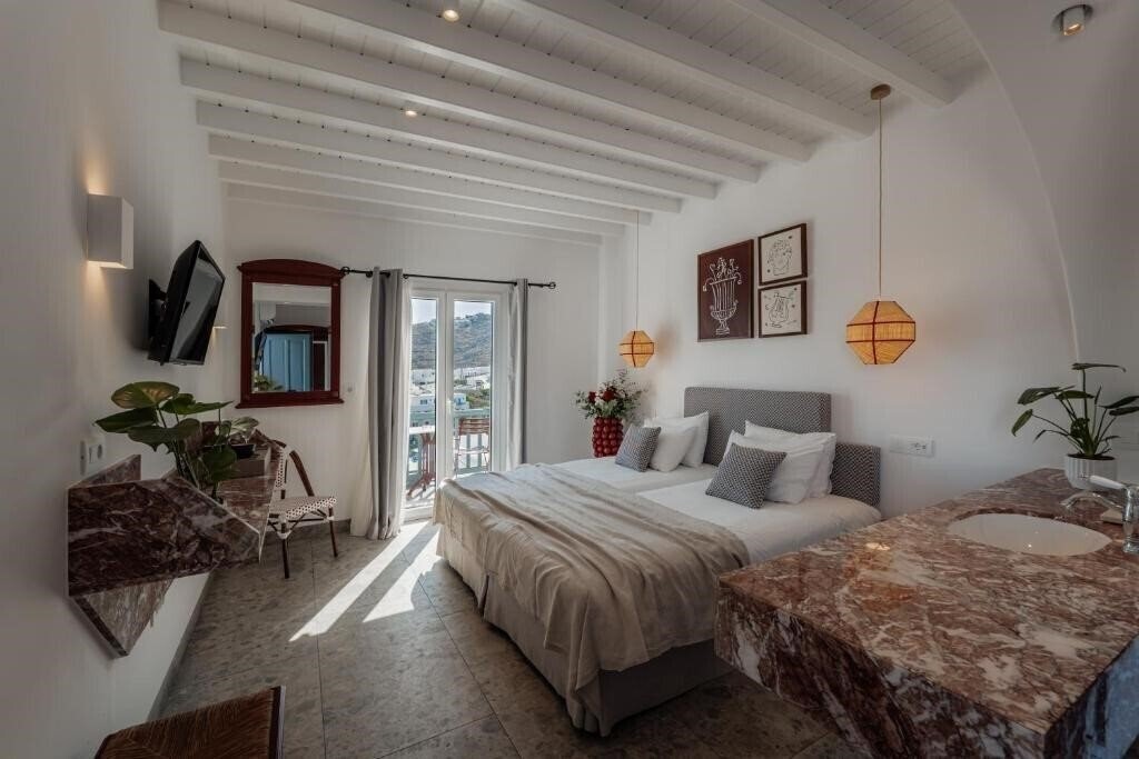 Фото Pelican Bay Art Hotel 4*