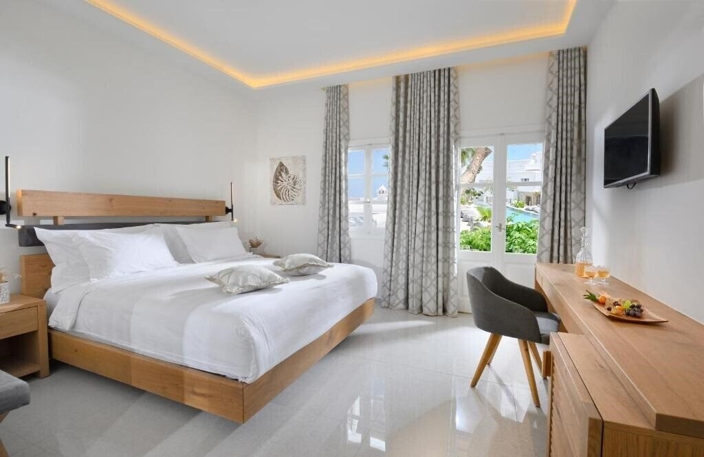 Petinos Hotel 4* фотосуреті