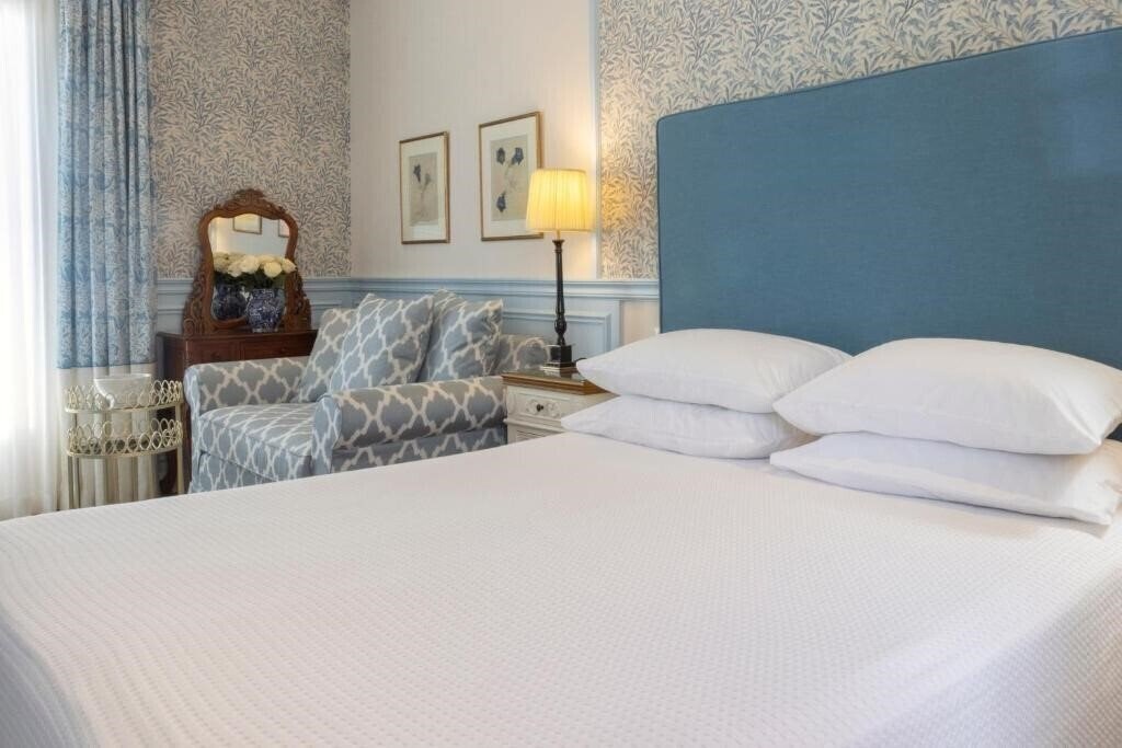 Отель Despotiko Hotel 3*