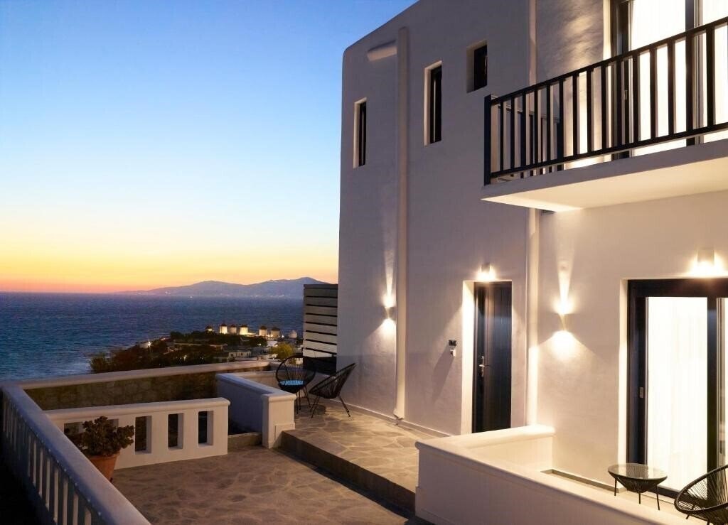 Отель Epic Mykonos 3*