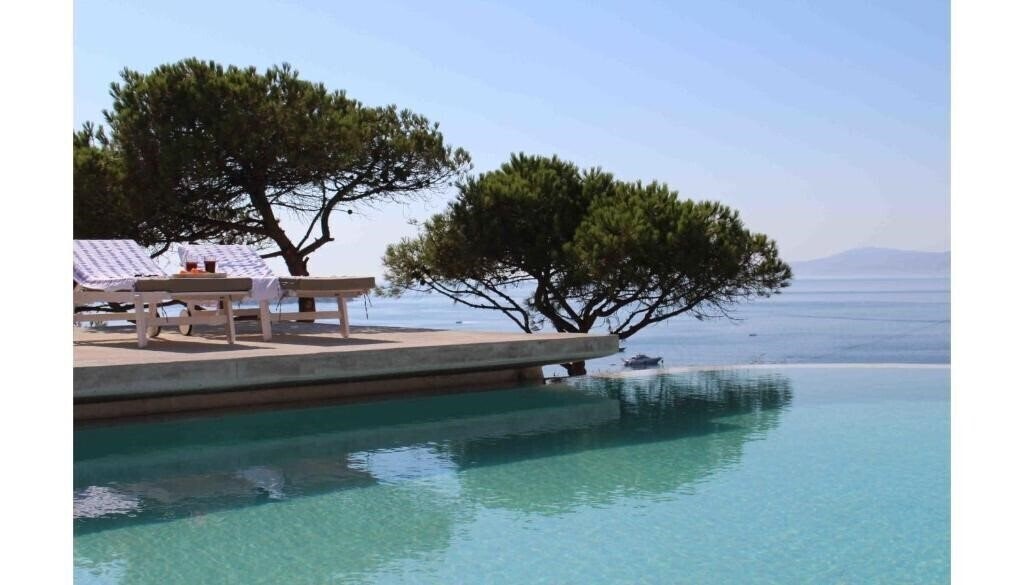 Отель Cloud Blue 4*