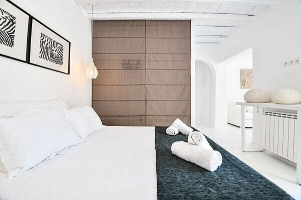 Фото The One Mykonos 4*