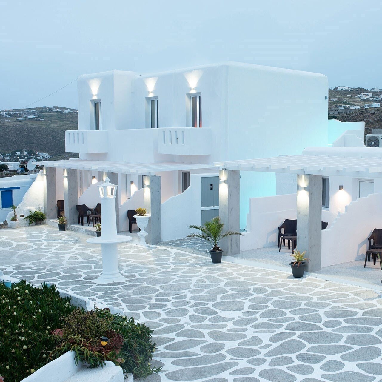 Petra Mykonos Studios & Suites 3* қонақ үйі