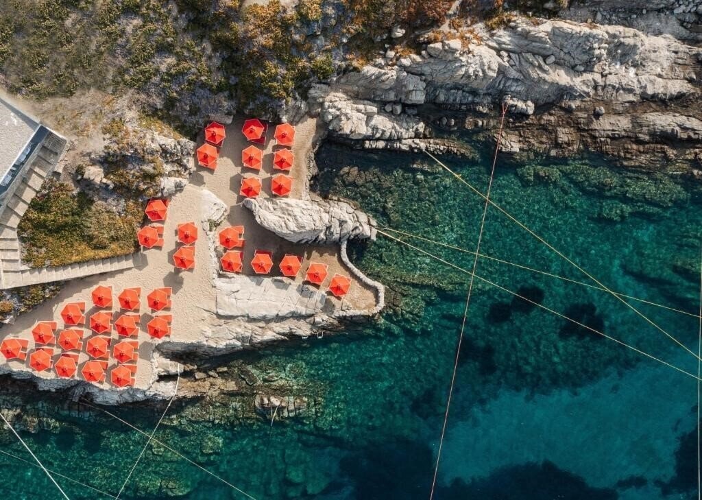 Petasos Beach 4* қонақ үйі