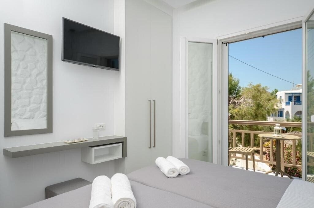 Изображение Elegant Apartments 4*