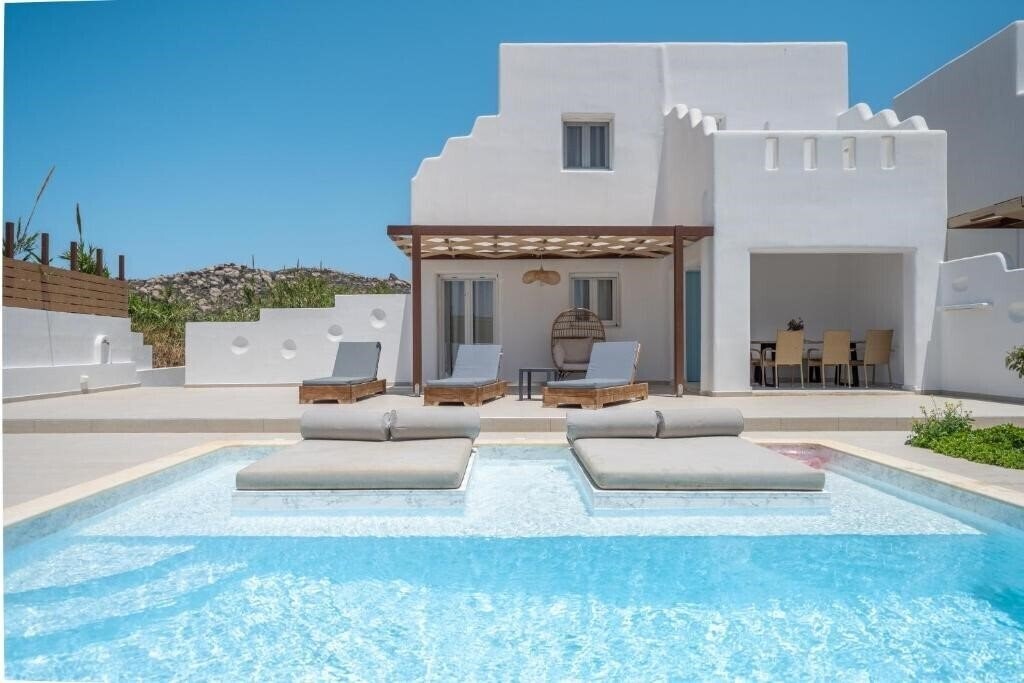Отель Depis Luxury Villas Naxos 3*