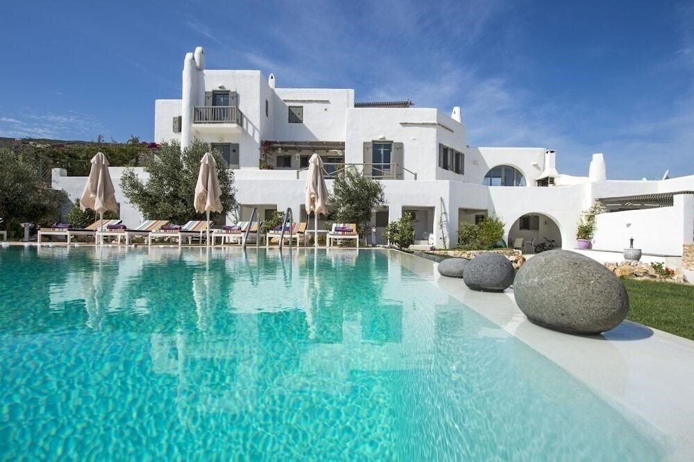 Naoussa Hills Boutique Resort 4* қонақ үйі