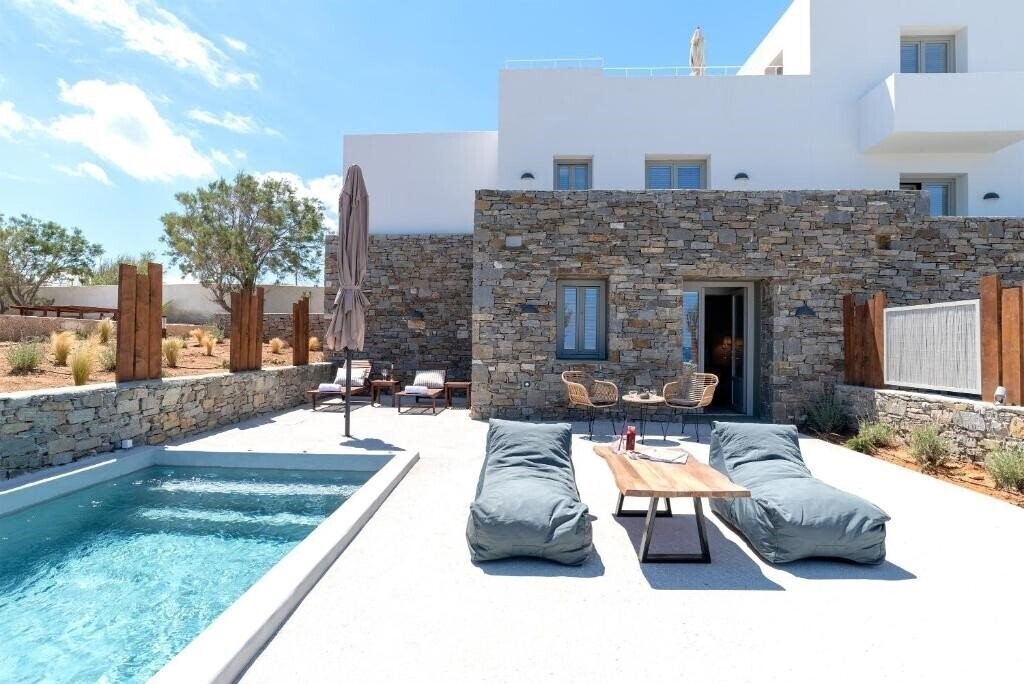 Paros Comfy Suites 4* суреті