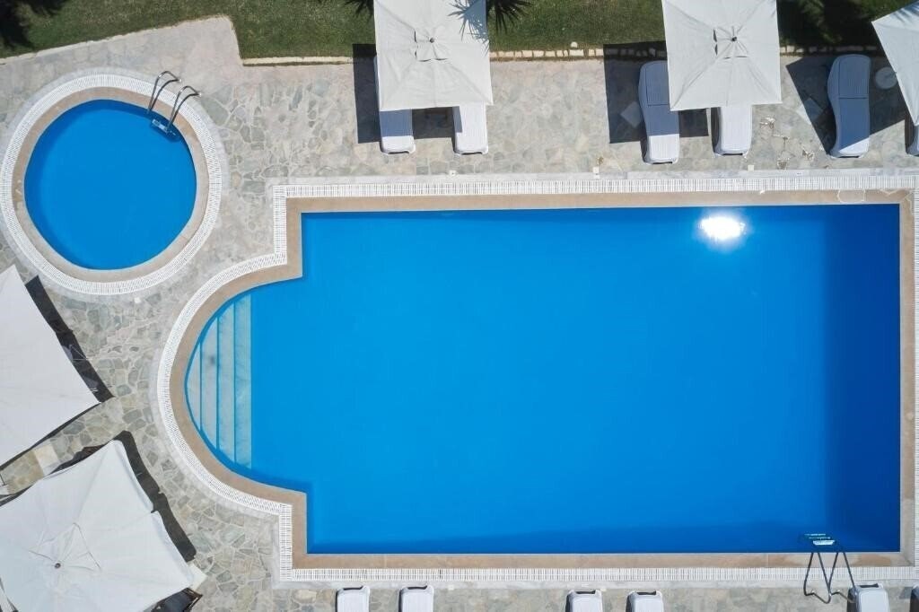 Porto Paros 4* қонақ үйі