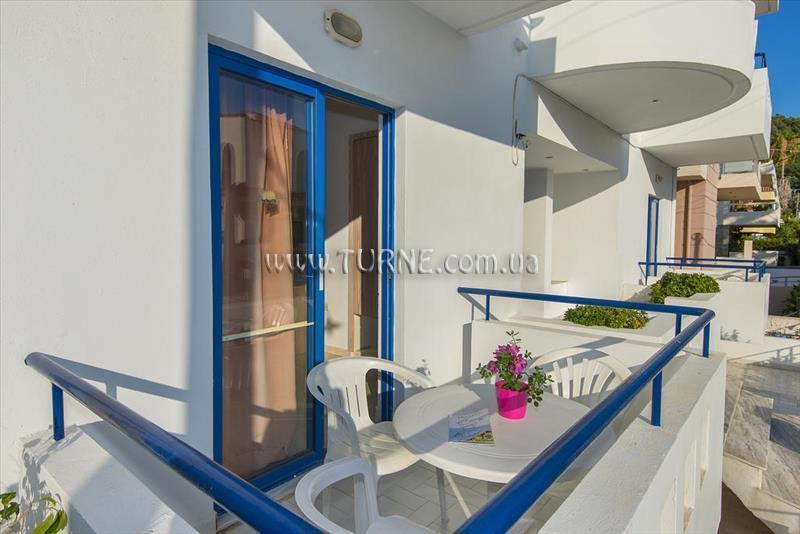 Фото Blue Roses Studios 2*