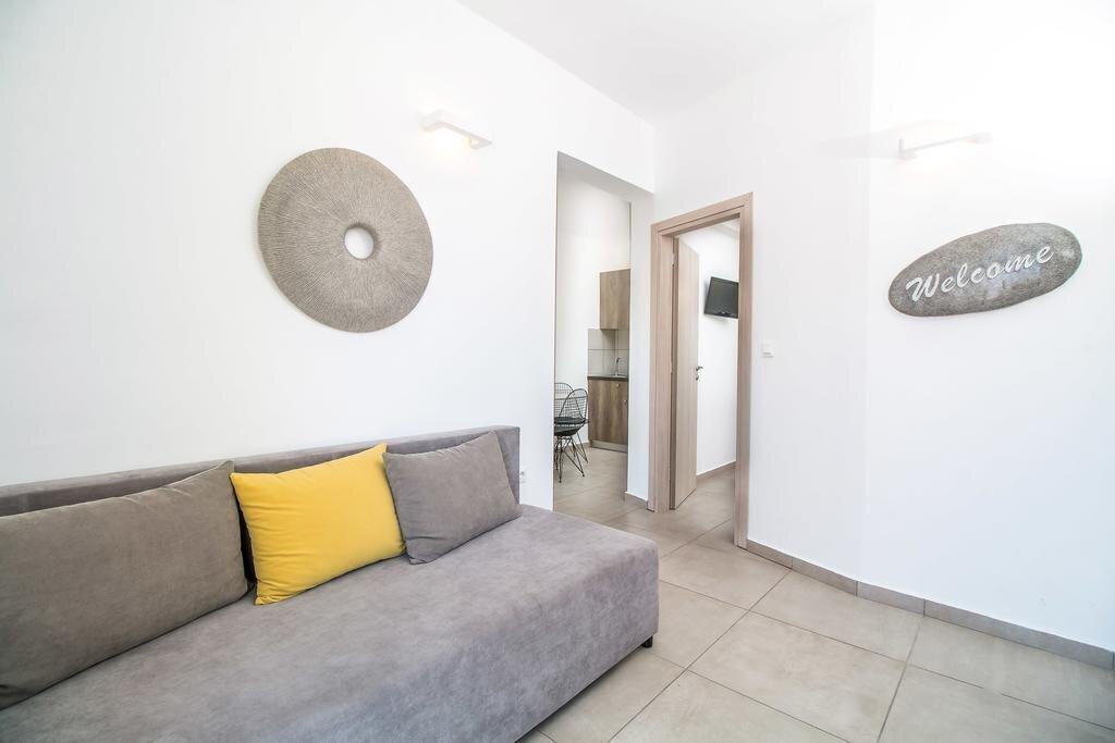 Фотография Hillside Studios 2*