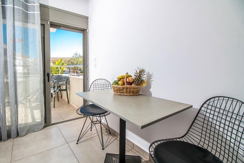 Картинка Hillside Studios 2*