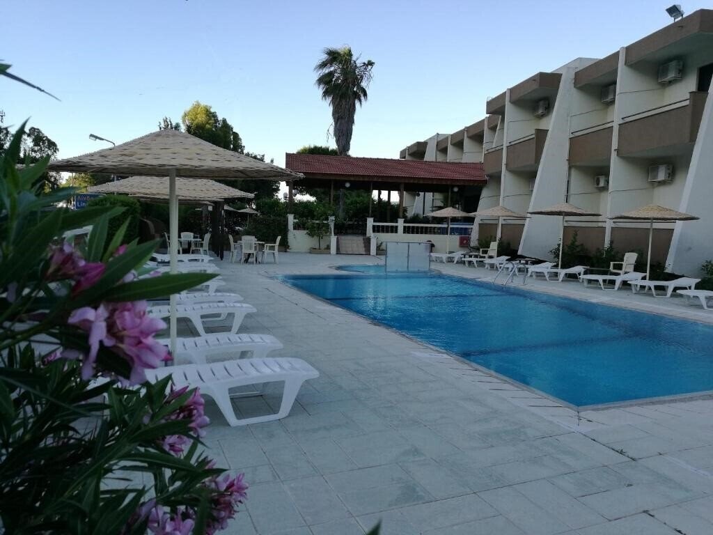 Изображение Golden Days Hotel 2*