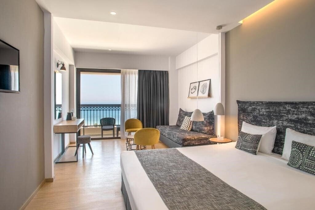 Фото Cosmopolitan Zeus Hotel 4*