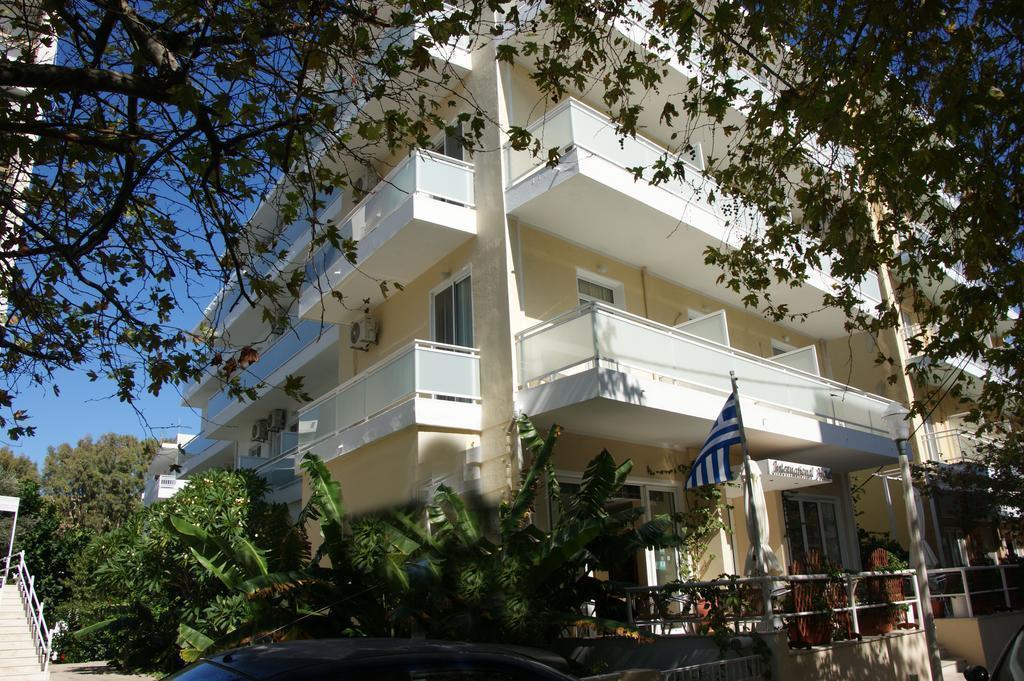 International 2* қонақ үйі