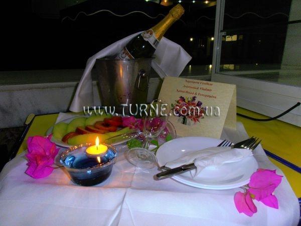 Loutanis Hotel 3* қонақ үйі