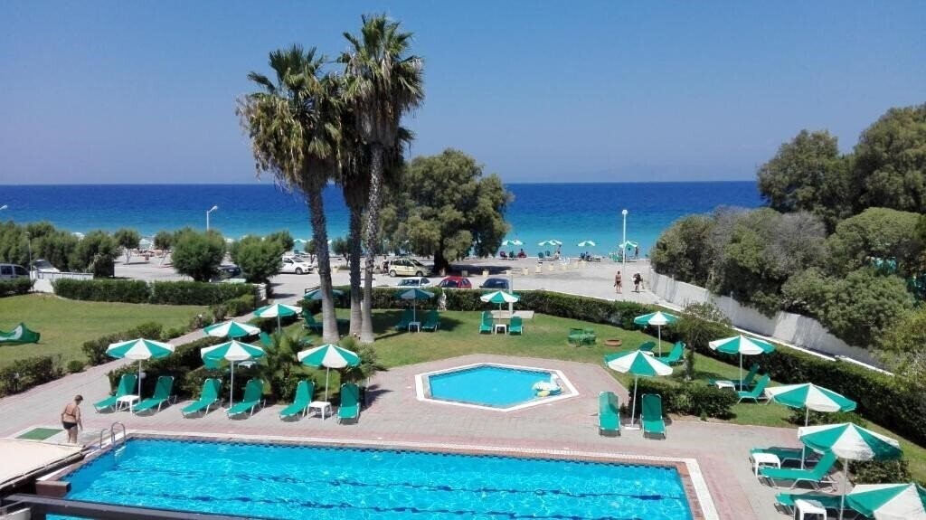 Pylea Beach 3* қонақ үйі