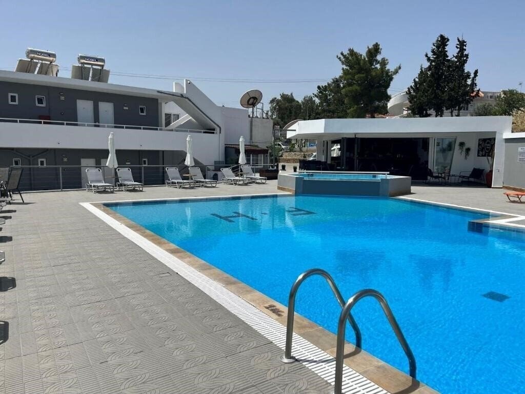 Family House 3* суреті