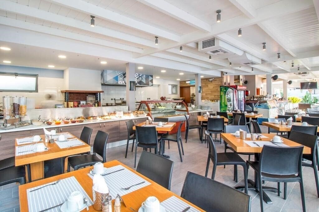 Картинка Sunny Days Apartments 3*