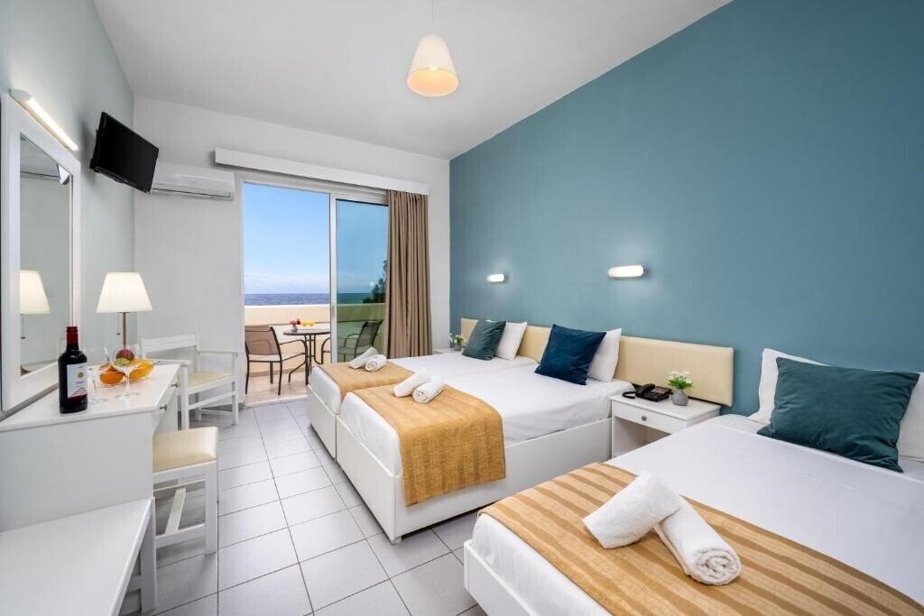 Фото Bayside Katsaras 4*