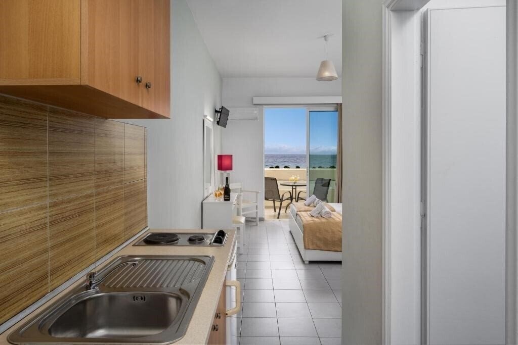 Bayside Katsaras 4* суреті