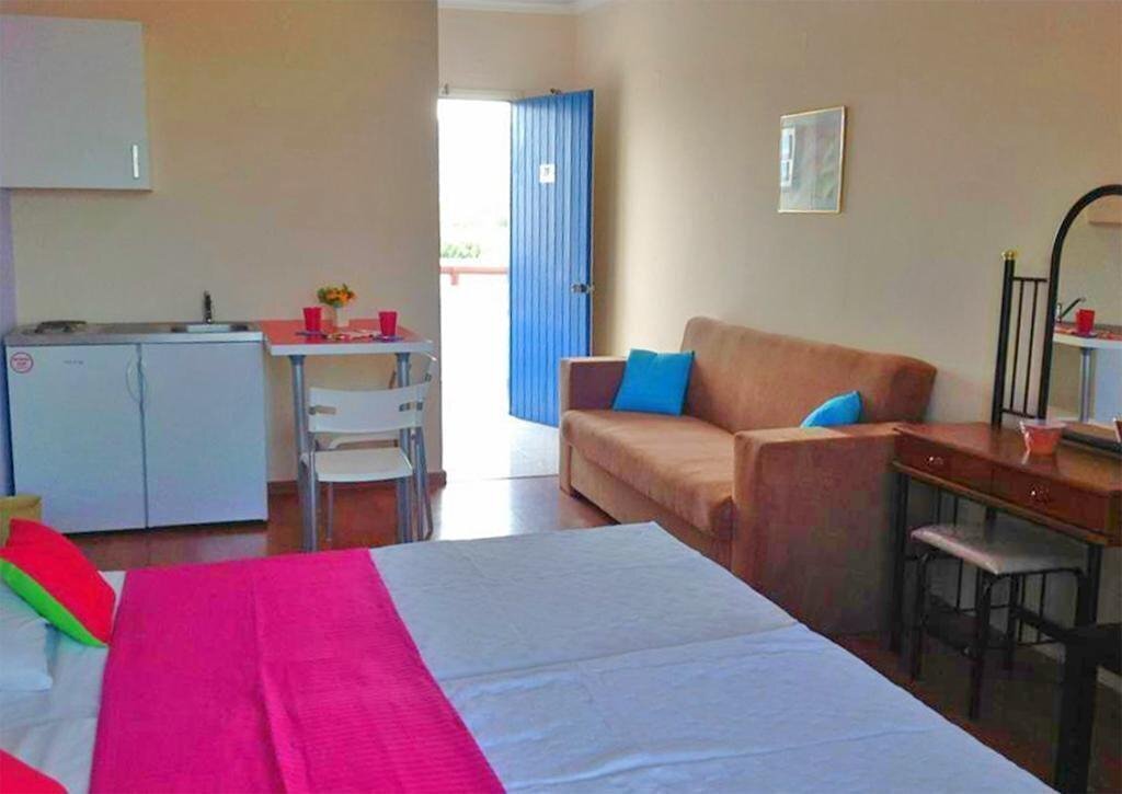 Area Blue Beach Apartments 3* суреті